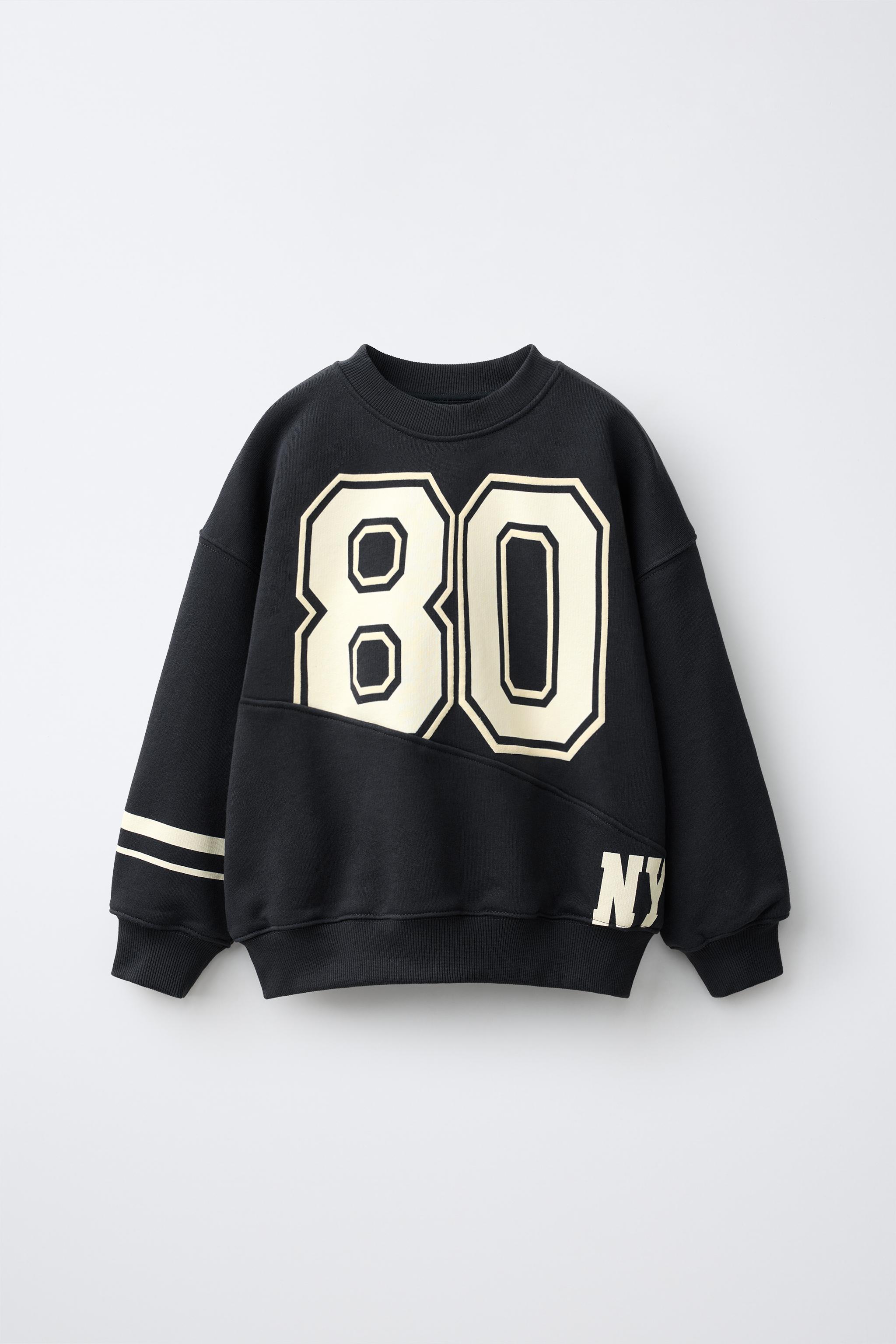 NUMBER PRINT SWEATSHIRT